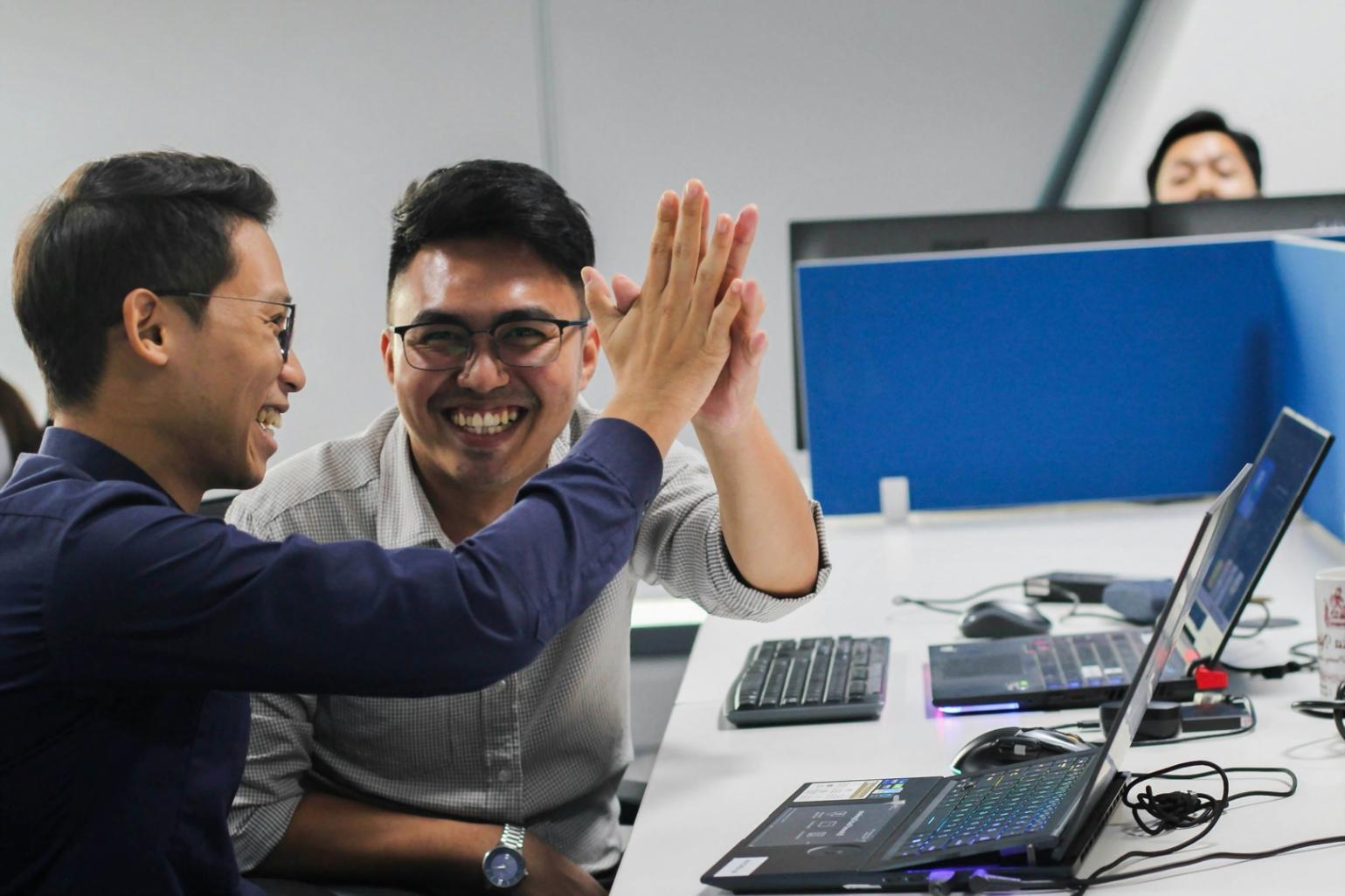 Interface d'analyse de mots-clés avec données de recherche